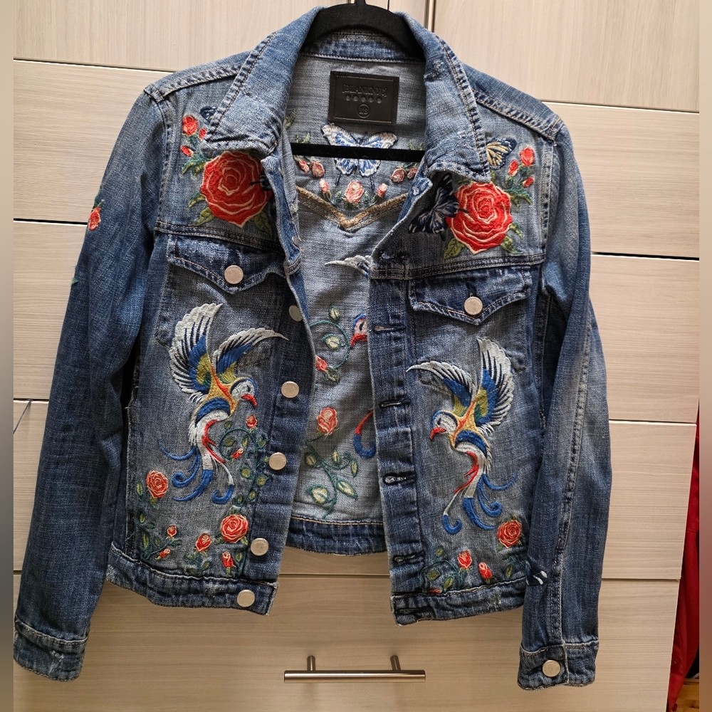 BlankNYC XS Embroidered Denim Boho Jacket. New